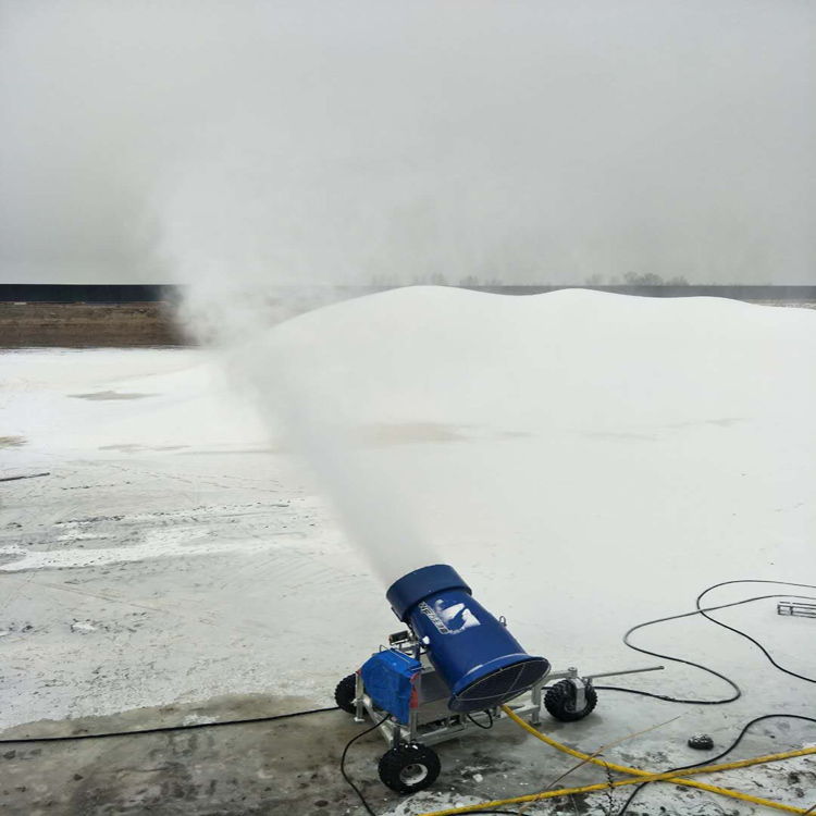 造雪機